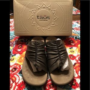TAOS Gift Sandal
